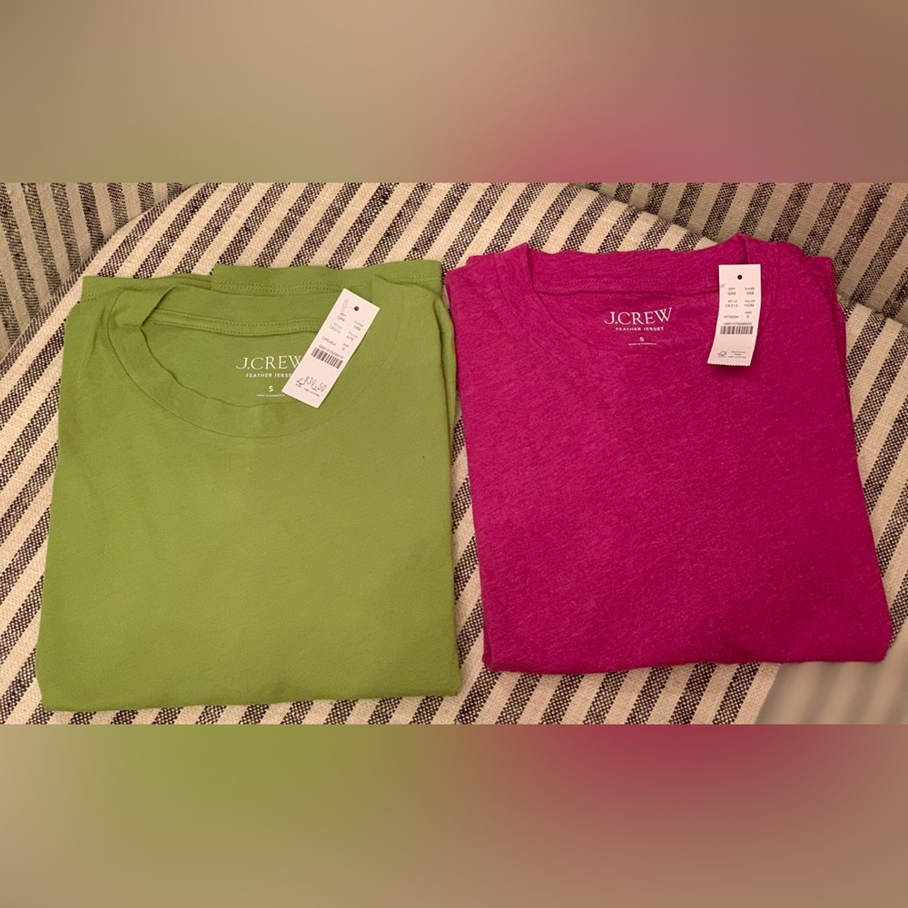 NWT J.Crew Two (2) Bright Green & Magenta Feather Jersey Cropped T-shirt Small